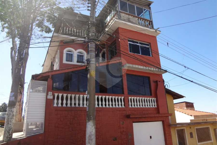Casa à venda com 3 quartos, sendo 1 suíte, em Vila Maria, São Paulo, SP
