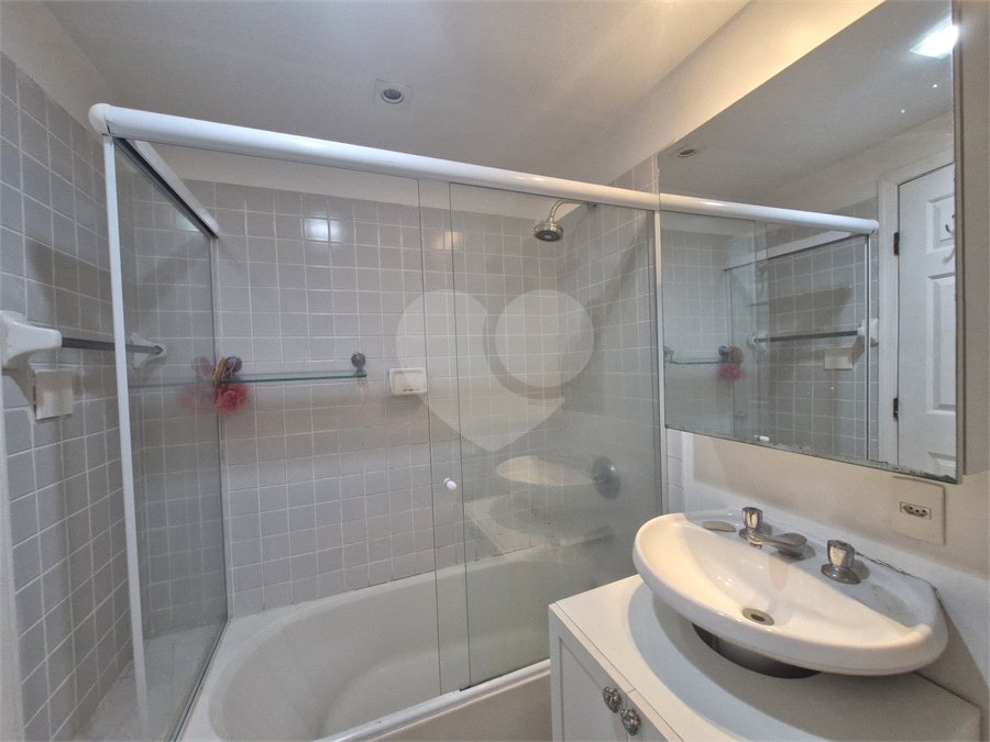 Casa para alugar com 4 quartos, sendo 2 suítes, no condomínio Fairmont, São Paulo - SP