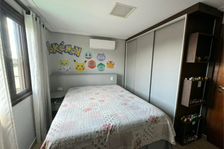 Casa à venda com 3 quartos, sendo 1 suíte, no condomínio Residencial Jardim das Flores 1510, Cotia - SP