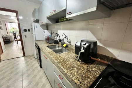 Apartamento com 2 Quartos e 2 Vagas à Venda em Pitangueiras – Guarujá/SP