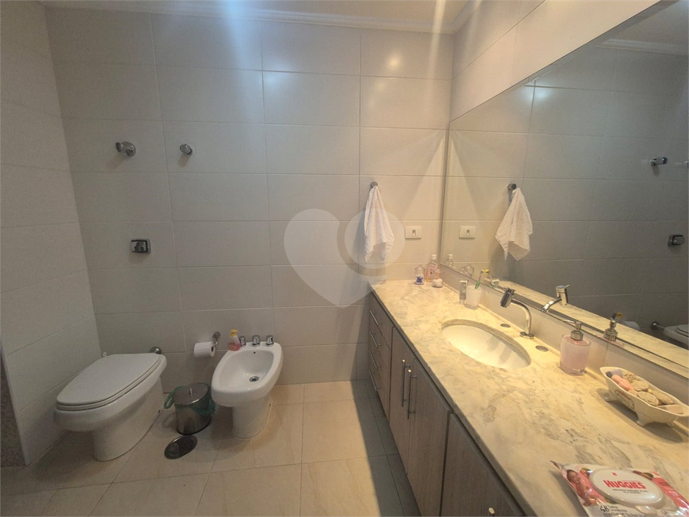 Apartamento à venda com 3 quartos, sendo 1 suíte, em Itaim Bibi, São Paulo, SP