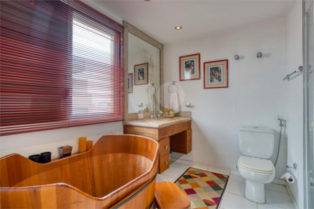 Cobertura à venda com 4 quartos, sendo 1 suíte,  em Vila Clementino, São Paulo, SP