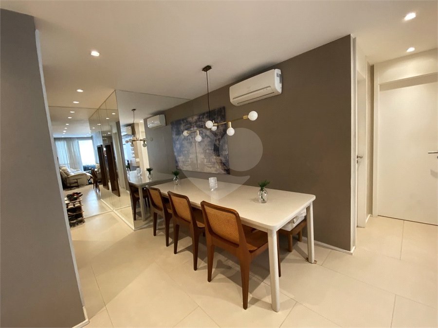 Apartamento à venda com 2 quartos, sendo 1 suíte,  em Botafogo, Rio de Janeiro, RJ