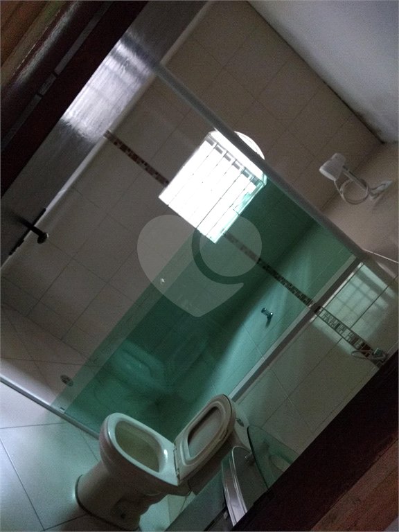 Sobrado à venda com 3 quartos, sendo 1 suíte,  em Residencial Rancho Grande, Itaquaquecetuba, SP