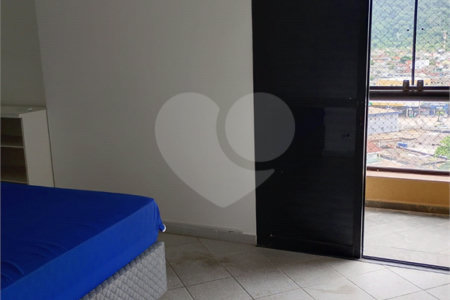 Apartamento à venda com 3 quartos, sendo 1 suíte,  em Enseada, Guarujá, SP