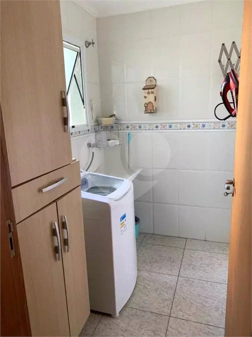 Apartamento em Atibaia com 2 dormitórios (1 suíte), 1 vaga de garagem, elevador, área de lazer com piscina
