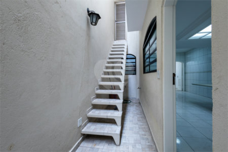 Casa à venda com 3 quartos, sendo 2 suítes, em Jardim Santa Cecília, Guarulhos, SP