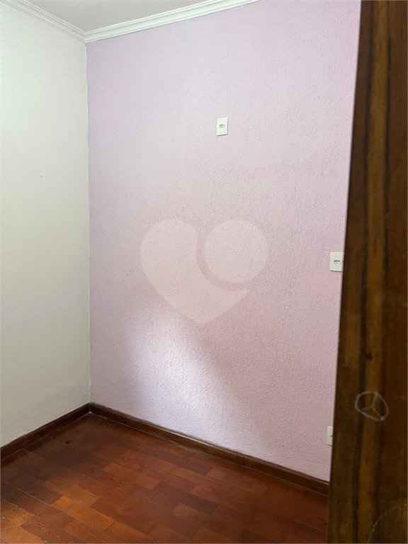 Sobrado à venda com 5 quartos, sendo 2 suítes, em Vila Universitária, São Paulo, SP