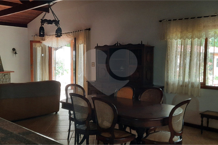 Casa à venda com 3 quartos, sendo 1 suíte,  em Serra da Cantareira, Mairiporã, SP