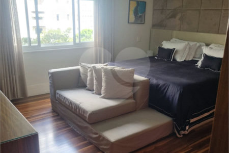 Apartamento à venda com 2 suítes em Cerqueira César, São Paulo, SP
