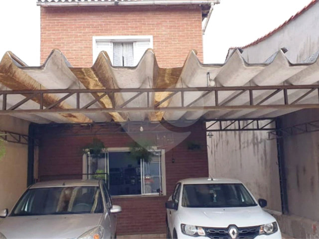 Sobrado à venda com 3 quartos, sendo 1 suíte,  em Horto Florestal, São Paulo, SP