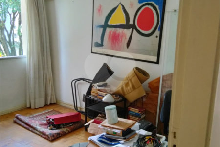 Apartamento à venda com 3 quartos, sendo 1 suíte,  em Aclimação, São Paulo, SP