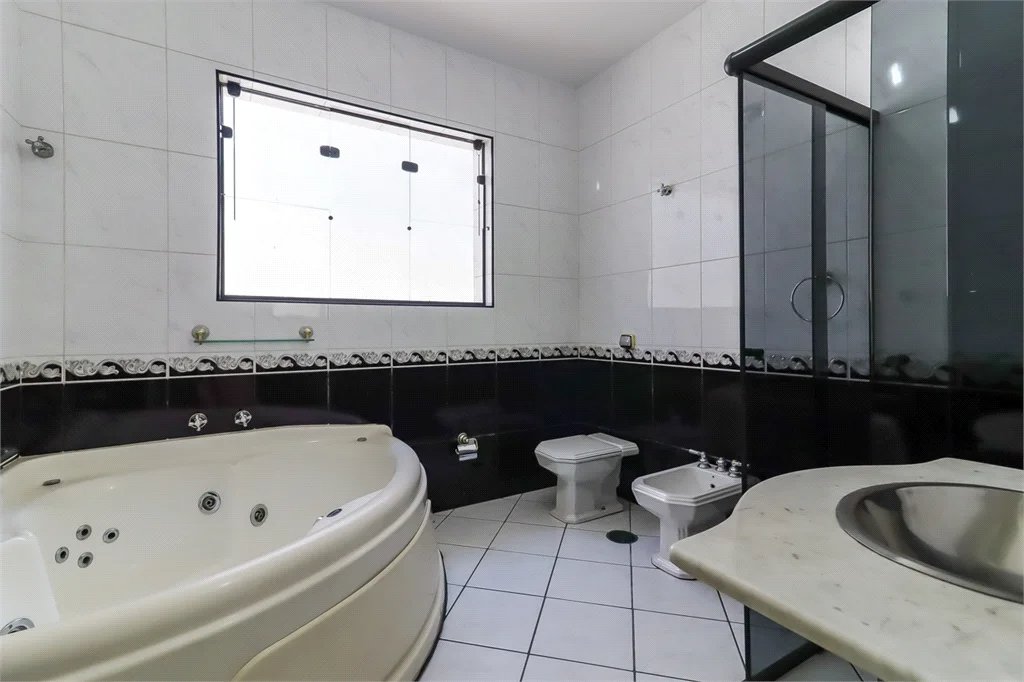 Casa à venda com 3 quartos, sendo 1 suíte, em Brooklin Paulista, São Paulo, SP