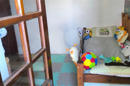 Sobrado à venda com 3 quartos, sendo 1 suíte, em Jardim Taboão, São Paulo, SP