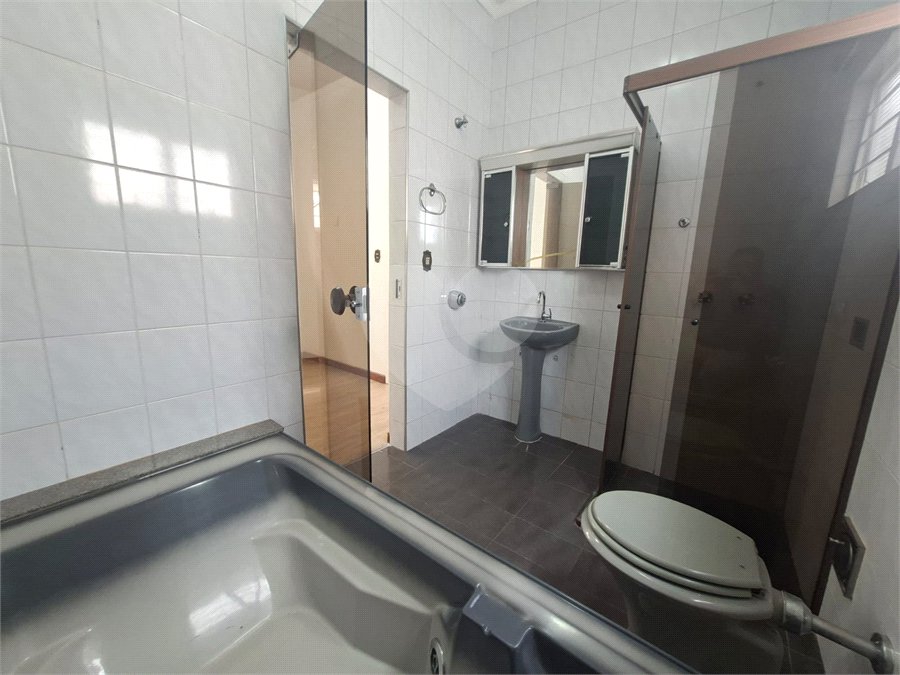 Casa à venda ou para alugar com 3 quartos, sendo 1 suíte, em Vila Aparecida, Itapetininga, SP