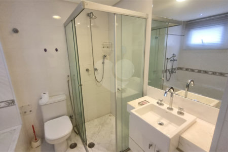 Apartamento à venda com 3 quartos, sendo 1 suíte,  em Indianópolis, São Paulo, SP