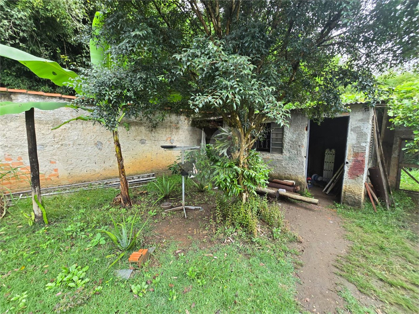 Chácara à venda com 3 quartos, sendo 1 suíte, em Cercadinho, Alambari, SP