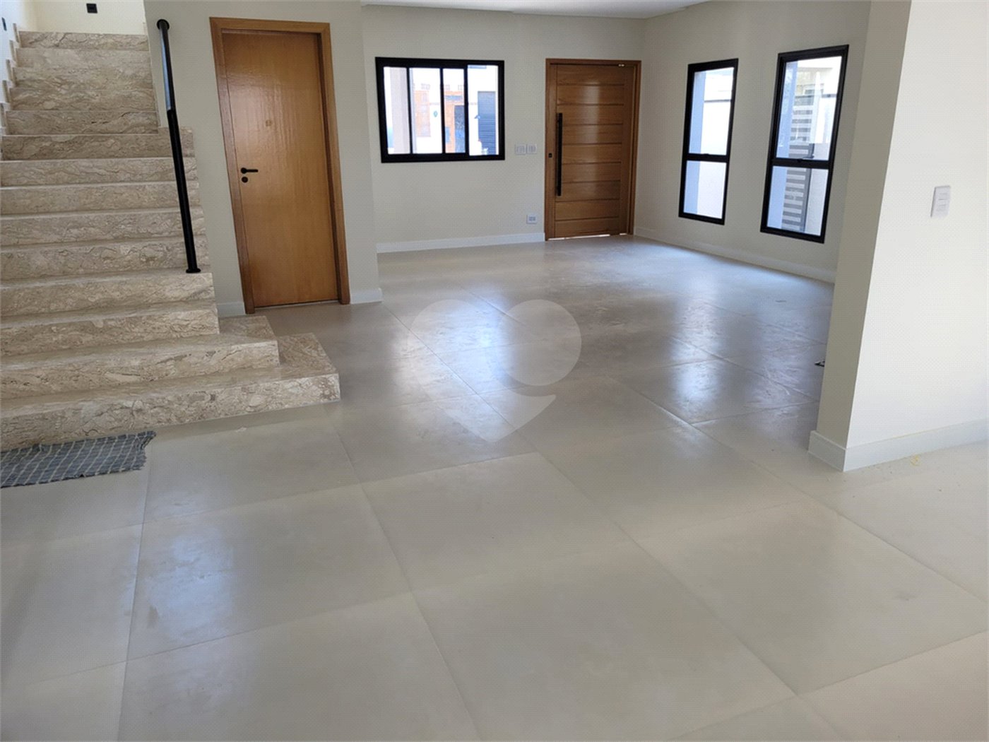Casa à venda com 3 suítes no condomínio Floradas Paratey, São José dos Campos - SP