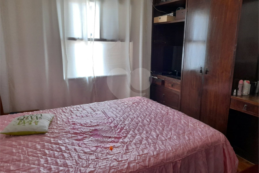 Sobrado à venda com 3 quartos em Água Fria, São Paulo, SP