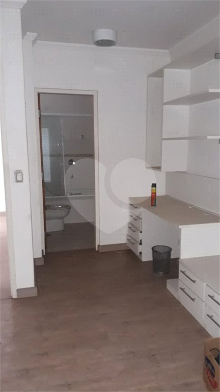 Casa à venda ou para alugar com 5 suítes em Granja Julieta, São Paulo, SP