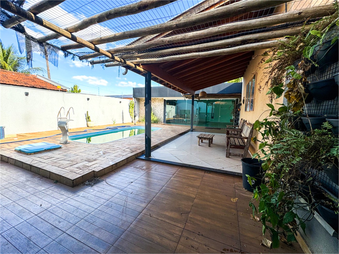 Casa à venda com 3 quartos, sendo 1 suíte, em Jardim Paranapunga, Três Lagoas, MS