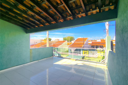 Sobrado à venda com 3 quartos, sendo 1 suíte,  em Jardim Alice, Indaiatuba, SP