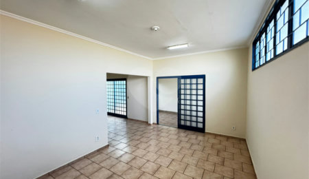 Casa à venda com 3 quartos, sendo 1 suíte,  em Vila Monte Alegre, Ribeirão Preto, SP