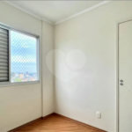 Apartamento à venda com 3 quartos, sendo 1 suíte,  em Vila Campestre, São Paulo, SP