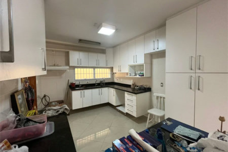 Sobrado à venda com 4 quartos, sendo 1 suíte, em Vila Cordeiro, São Paulo, SP
