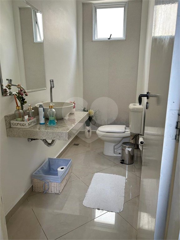 Casa à venda com 3 quartos, sendo 1 suíte,  em Vila Vitória, Mogi das Cruzes, SP