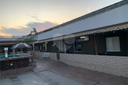 Casa à venda com 4 quartos, sendo 2 suítes,  em Santana, Itaguaí, RJ