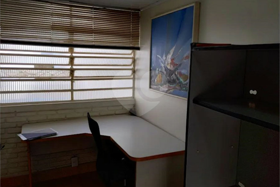 Casa à venda com 3 quartos, sendo 1 suíte,  em Vila Mariana, São Paulo, SP