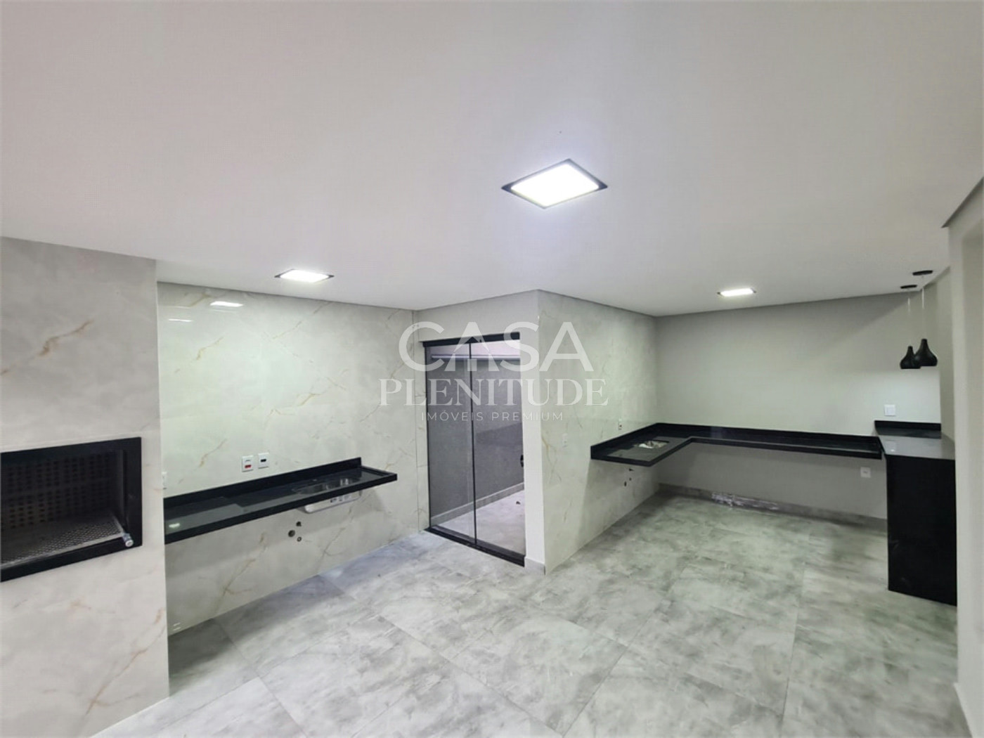 Casa em condomínio à venda com 3 quartos, sendo 1 suíte, em Wanel Ville, Sorocaba, SP