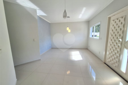 Casa à venda com 4 suítes no condomínio Terras de São Francisco, Vinhedo - SP