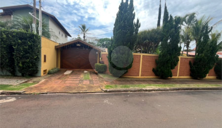 Casa à venda com 3 quartos, sendo 1 suíte,  em Parque Santa Marta, São Carlos, SP