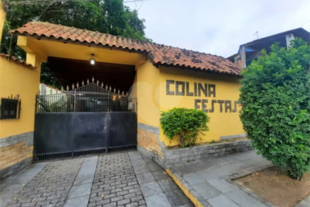Casa à venda com 5 quartos, sendo 1 suíte, em Guaratiba, Rio de Janeiro, RJ