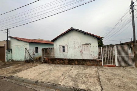 Casa à venda com 1 quarto em Vila Camarão, Itapetininga, SP