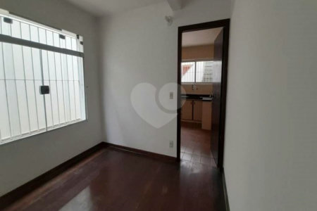 Casa à venda com 3 quartos, sendo 1 suíte,  em Rio Pequeno, São Paulo, SP