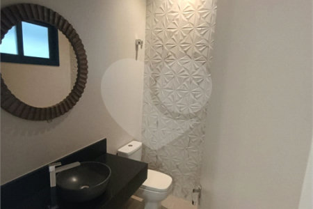 Casa para alugar com 3 quartos, sendo 1 suíte, no condomínio Recanto dos Paturis, Vinhedo - SP
