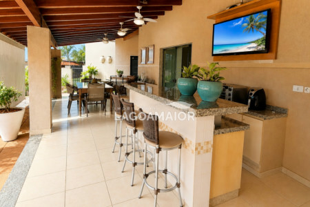 Casa à venda com 6 quartos, sendo 3 suítes,  em Santos Dumont, Três Lagoas, MS