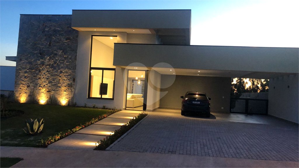 Casa à venda com 3 suítes no condomínio Residencial Fazenda Altaq Vista, Salto de Pirapora - SP