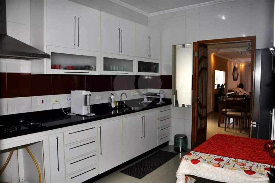Sobrado à venda com 3 quartos, sendo 1 suíte, em Jaraguá, São Paulo, SP