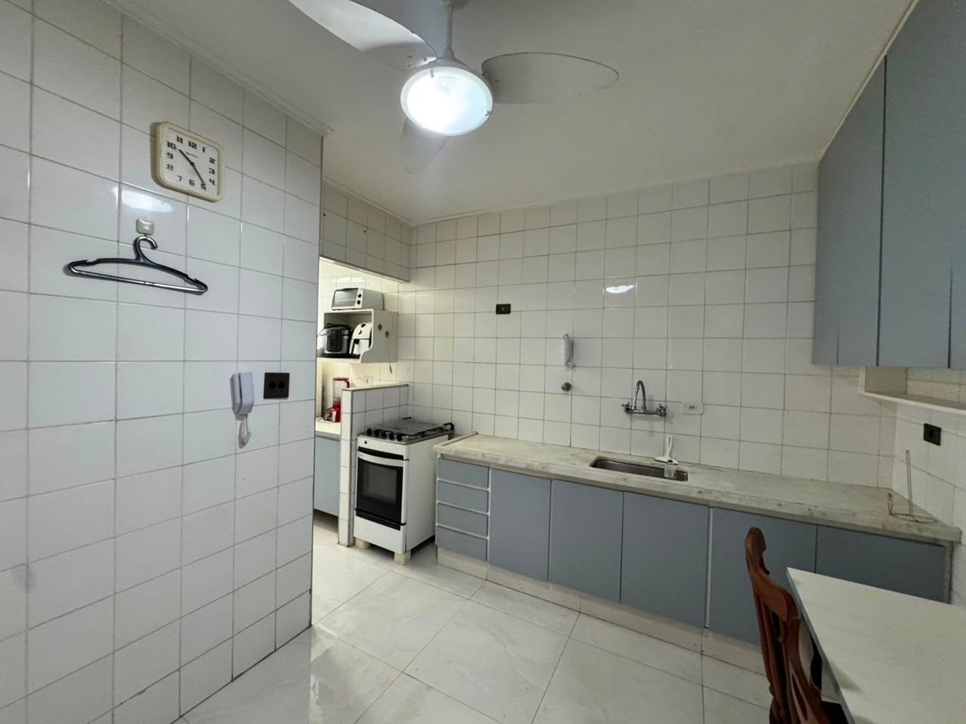 Apartamento com 3 dormitórios à venda, 73 m² por R$ 350.000,00 - Balneário Cidade Atlântica - Guarujá/SP