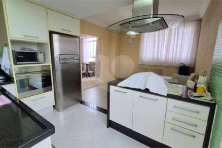 Apartamento à venda com 3 quartos, sendo 1 suíte, em Mooca, São Paulo, SP