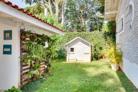 Casa Térrea à venda com 3 suítes em Interlagos, São Paulo, SP