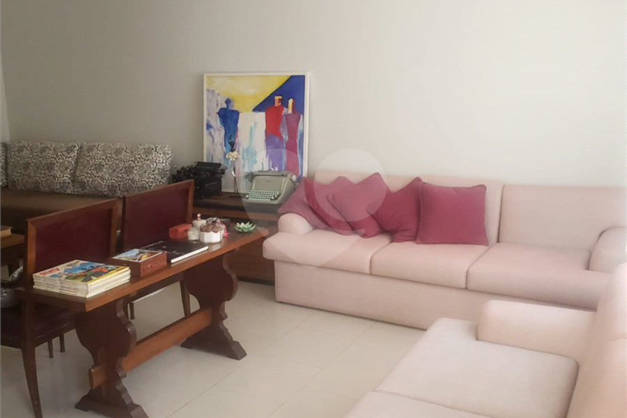 Sobrado à venda com 3 quartos, sendo 1 suíte, em Tremembé, São Paulo, SP
