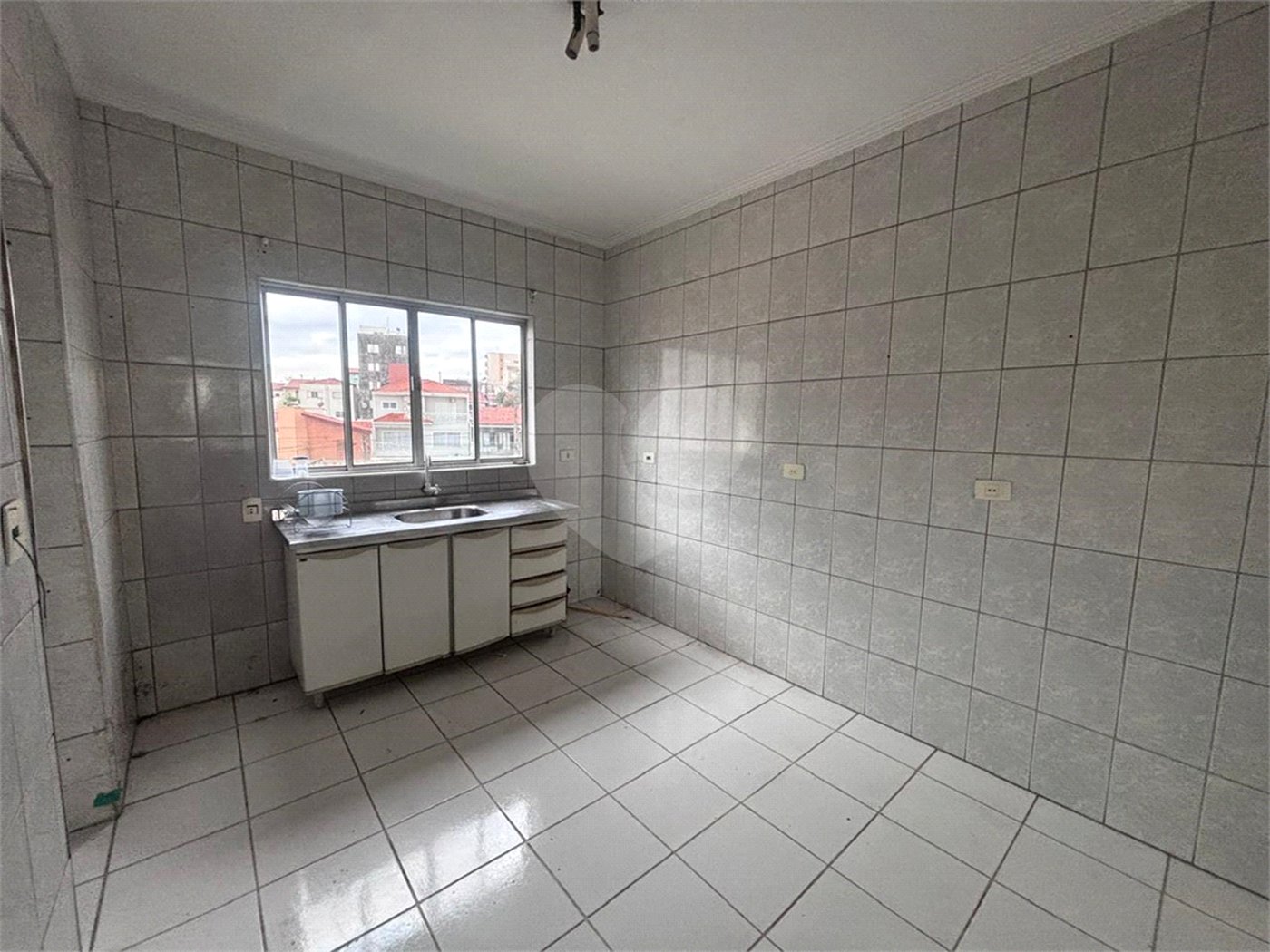Apartamento à venda com 2 quartos, sendo 1 suíte, em Jardim Saira, Sorocaba, SP