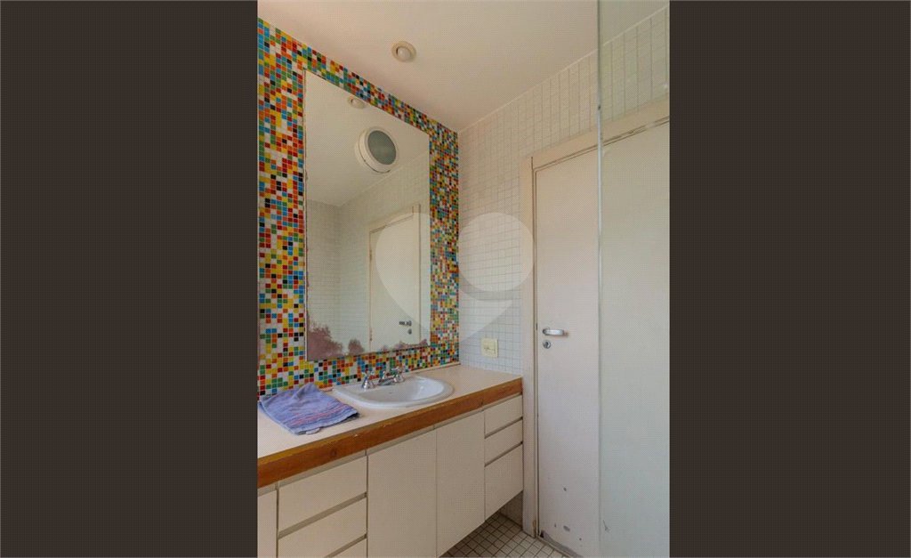 Apartamento à venda com 4 quartos, sendo 1 suíte,  em Cidade Monções, São Paulo, SP
