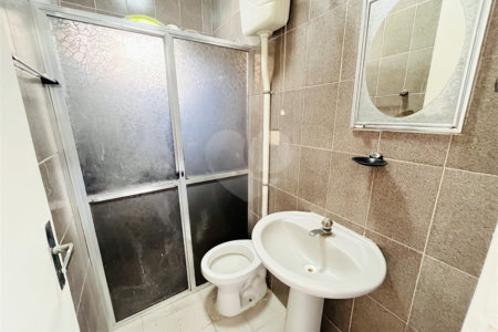 Casa à venda com 3 quartos em Campo Grande, Rio de Janeiro, RJ