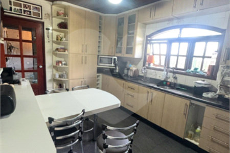 Casa à venda ou para alugar com 3 suítes em Jardim Lago Azul, Louveira, SP